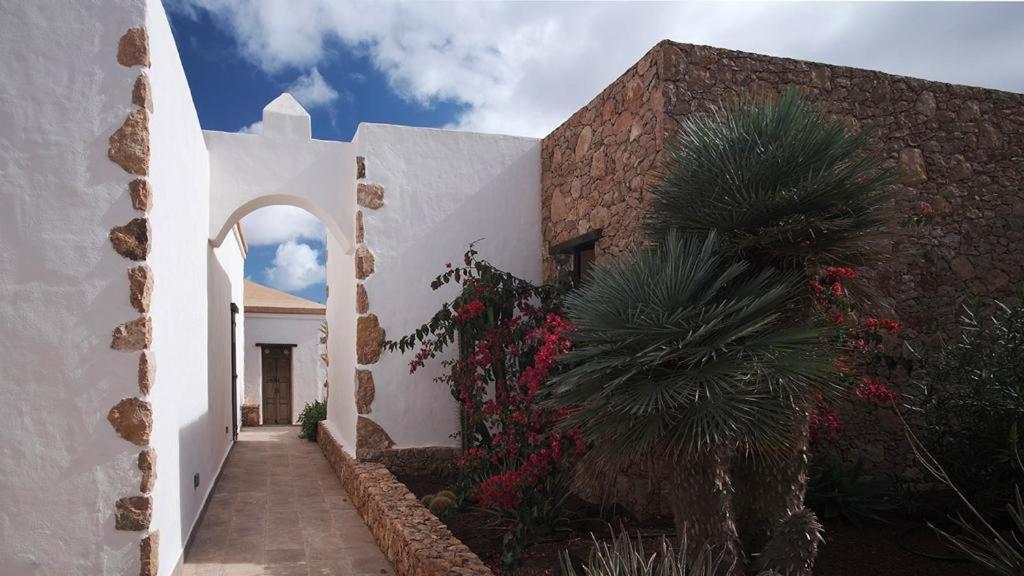Pueblo Canario Aparthotel Los Estancos Exterior photo