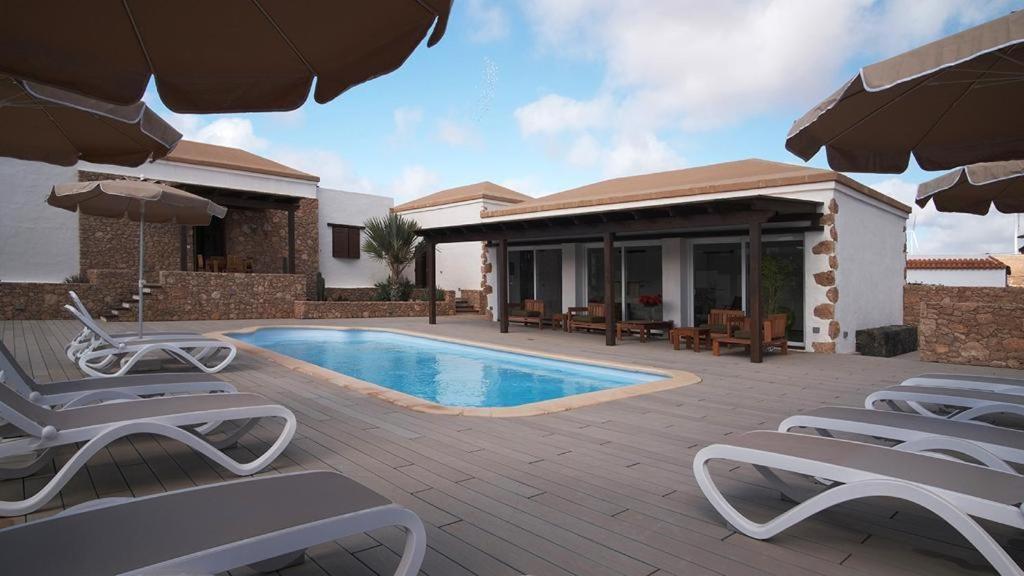 Pueblo Canario Aparthotel Los Estancos Exterior photo